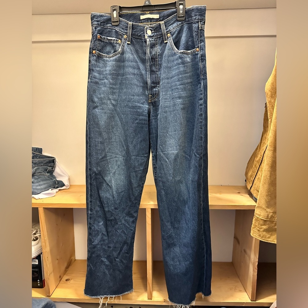 Women’s Levi’s Premium Ribcage Straight Ankle Wide Leg Fringe Jeans